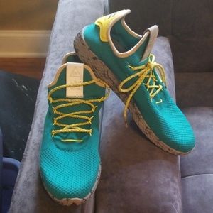 Men's Adidas Pharrel William's 12